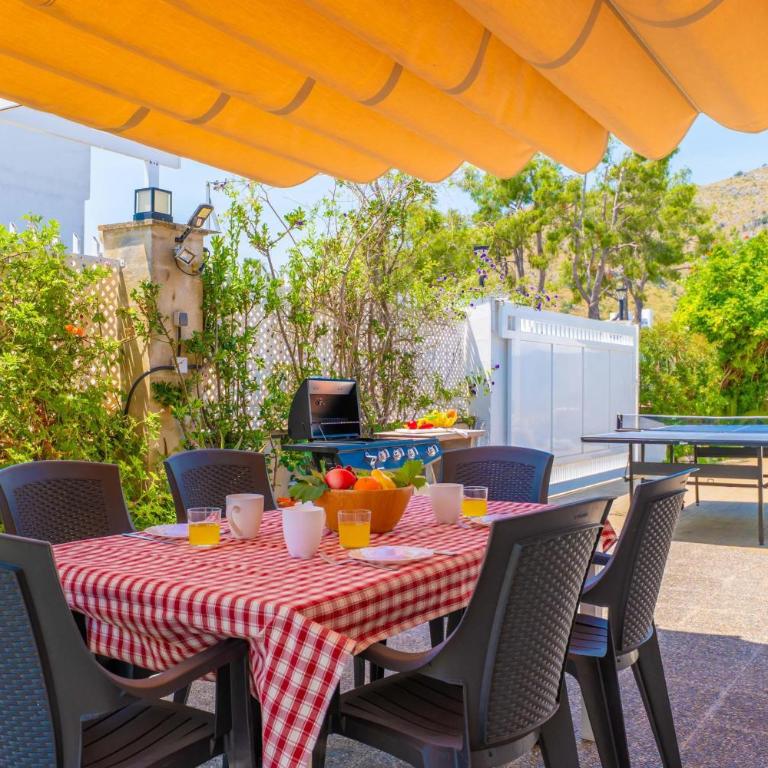 VILLA LUNA - Beautiful villa with private pool. Free WiFi. - Villa - 6