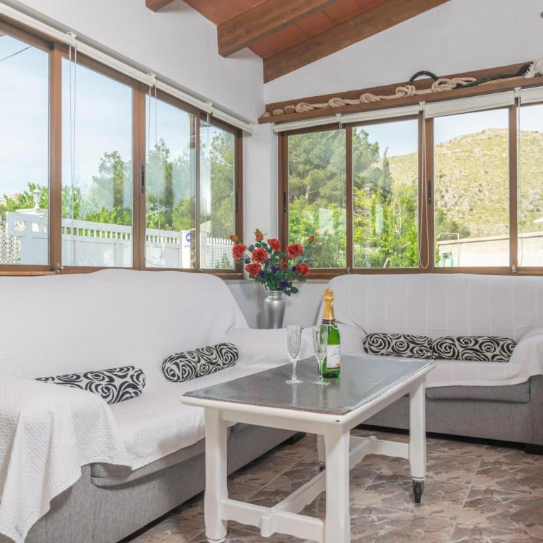 VILLA LUNA - Beautiful villa with private pool. Free WiFi. - Villa - 11