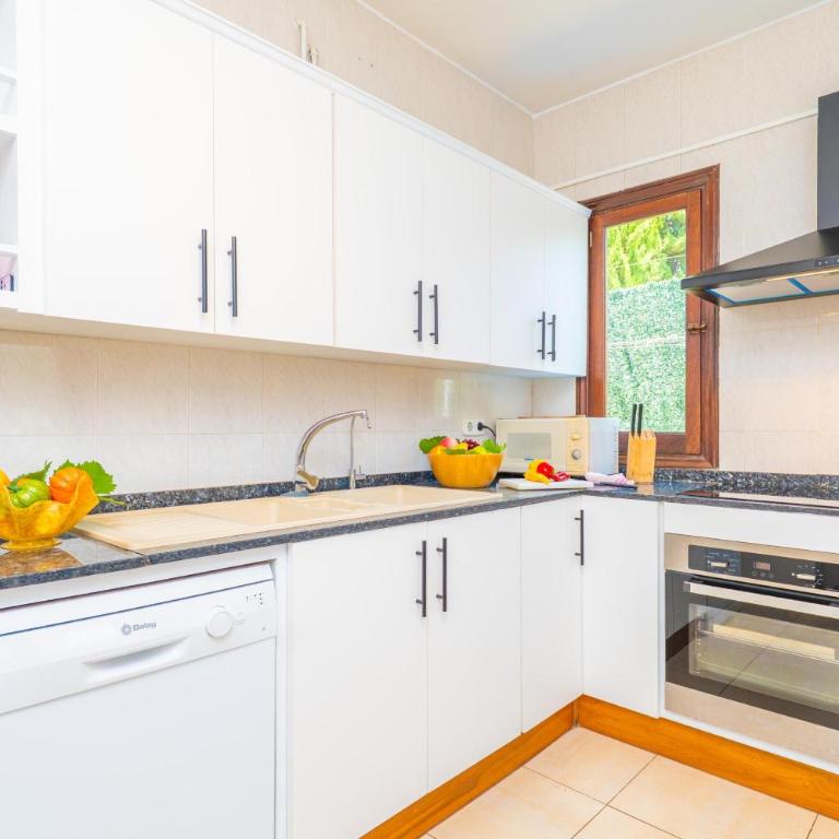 VILLA LUNA - Beautiful villa with private pool. Free WiFi. - Villa - 16