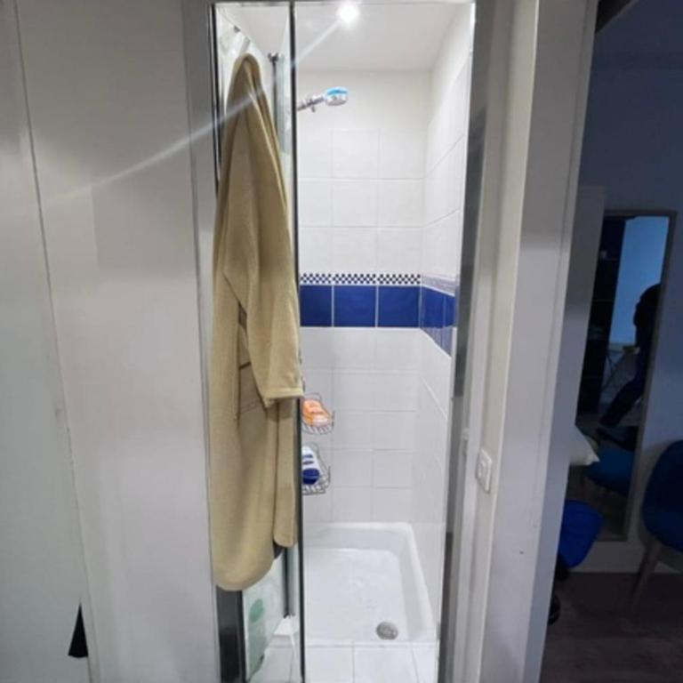 Grand studio avec balcon à Paris 10 - Studio - 7