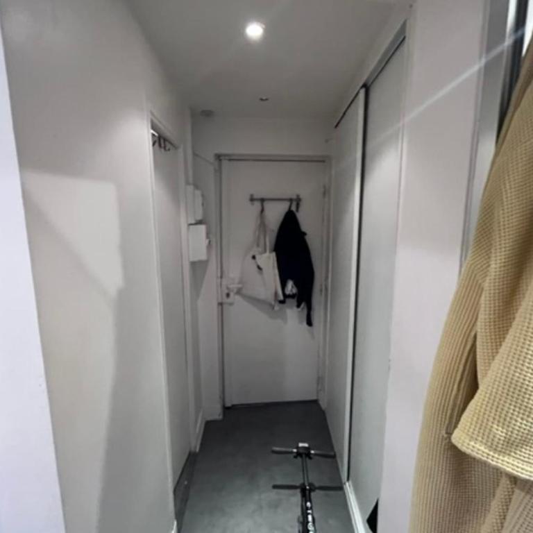 Grand studio avec balcon à Paris 10 - Studio - 8
