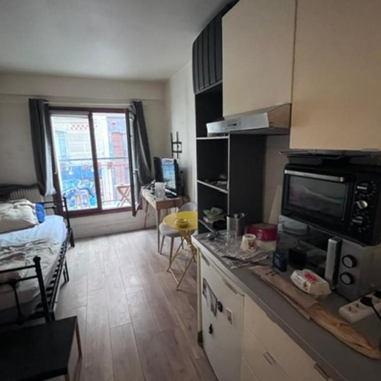 Grand studio avec balcon à Paris 10 - Studio - 5