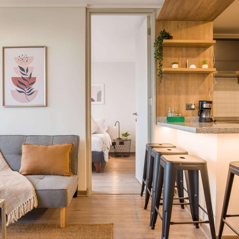 Beautiful 2BR Apt in Las Condes with Pool & Views - Apartamento - 1
