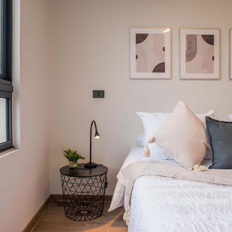Beautiful 2BR Apt in Las Condes with Pool & Views - Apartamento - 21