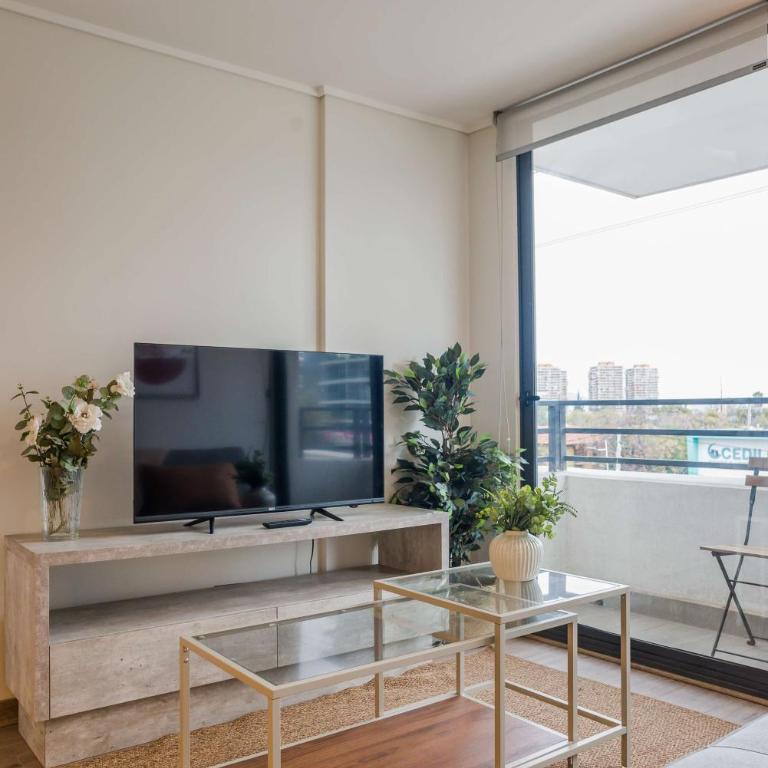 Beautiful 2BR Apt in Las Condes with Pool & Views - Apartamento - 38