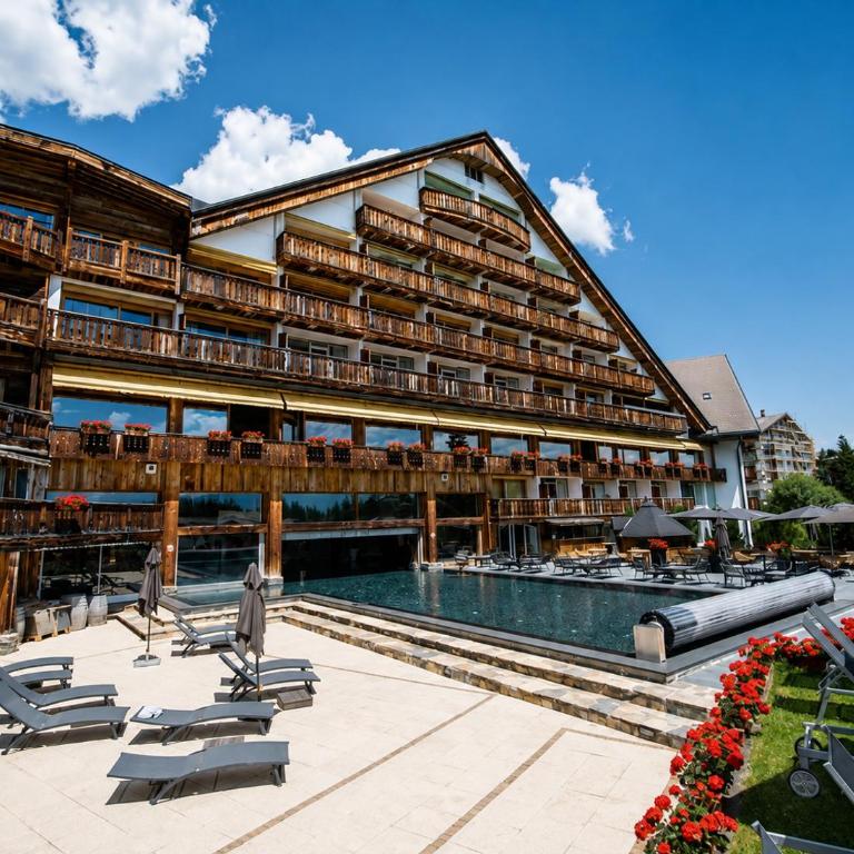 Studio with a swimming pool in Crans-Montana - Studio - 1