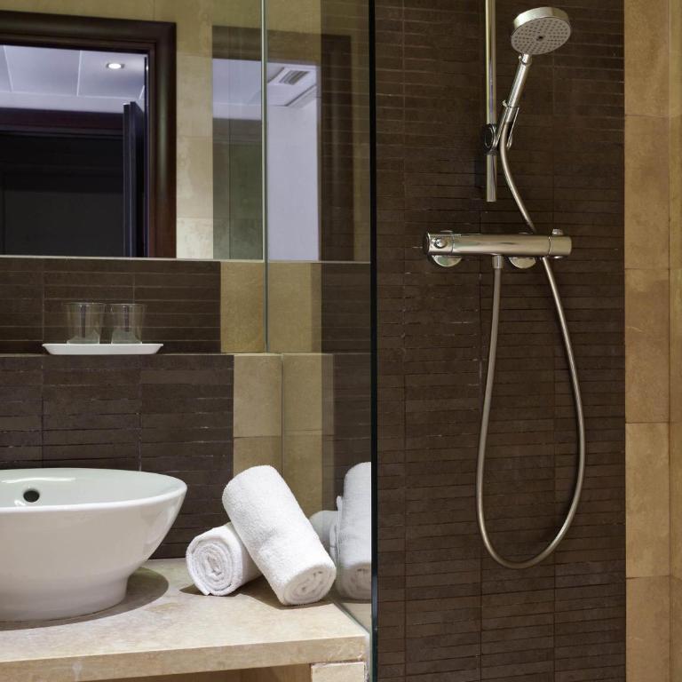 ibis Styles Beaulieu sur Mer - Chambre Lits Jumeaux Standard - 10