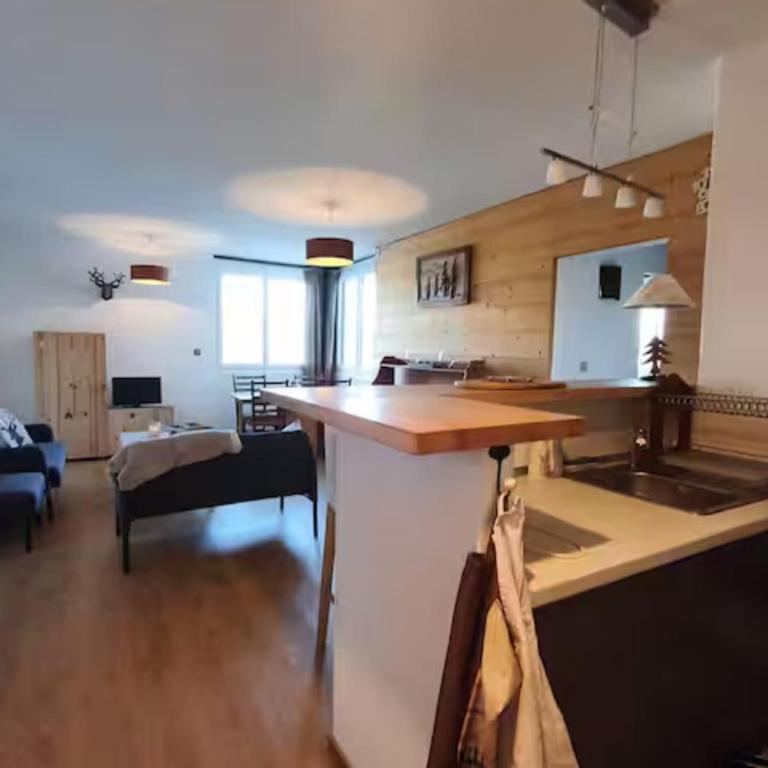 Le Sauze Bright 60m Flat near Slopes - Appartamento - 2