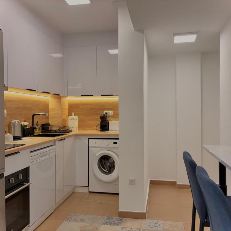 Marina Essence Luxury - Two-Bedroom Apartment - 12