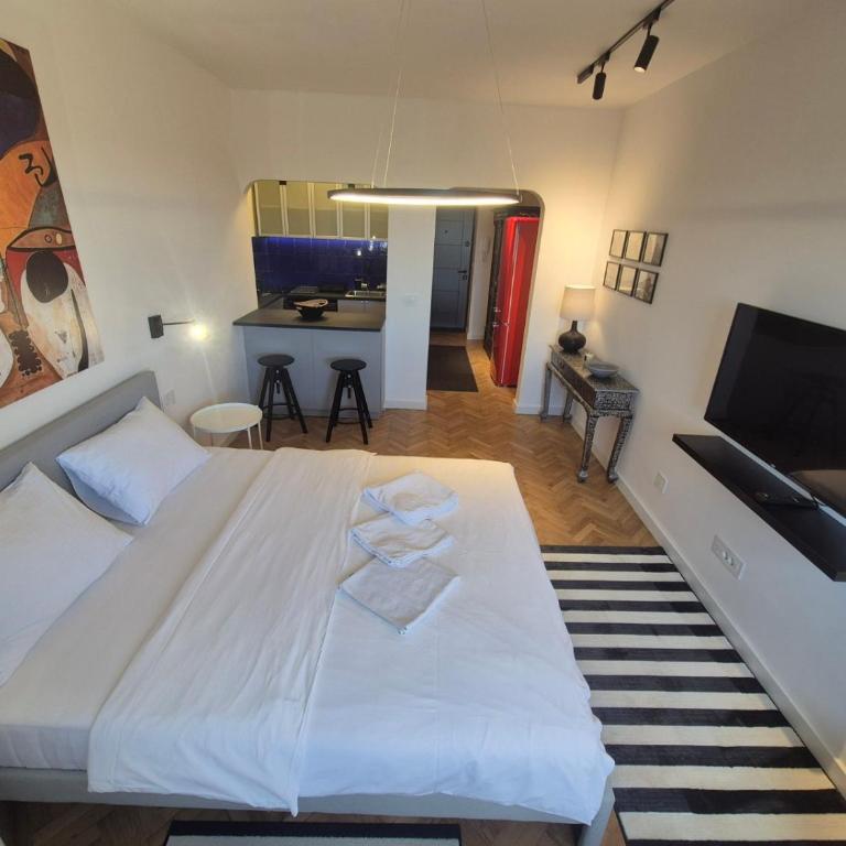 Madera 2 - One-Bedroom Apartment - 5
