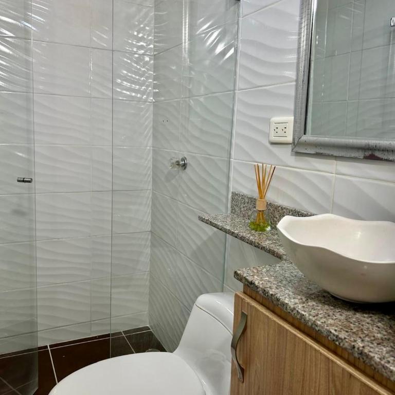 Loft independiente con excelente ubicación en laureles - Apartamento de 1 dormitorio - 3