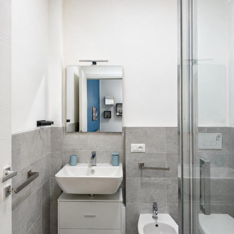 Linvito Rooms - Camera King Deluxe - 2