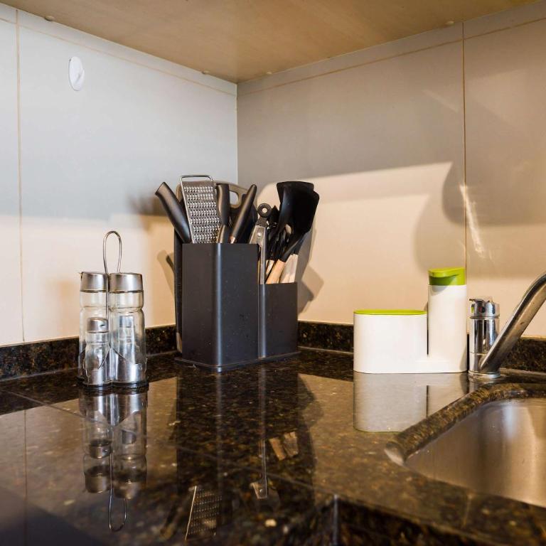 Modern Design Apt Cozy 1B1B - Apartamento - 13