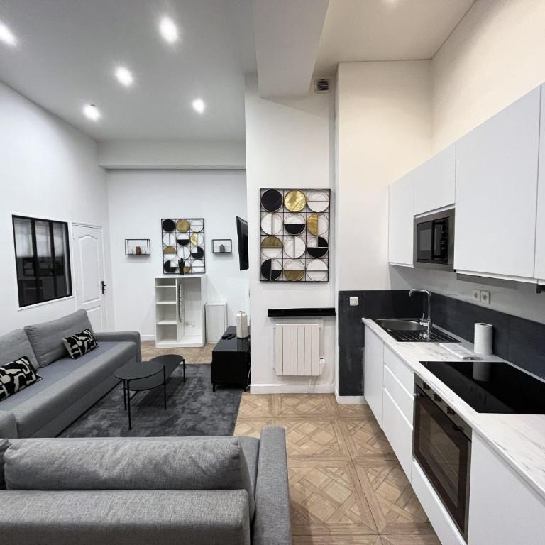 UrbanFlat 66 - Quiet & cosy Apartment in center of Paris - Appartamento - 14
