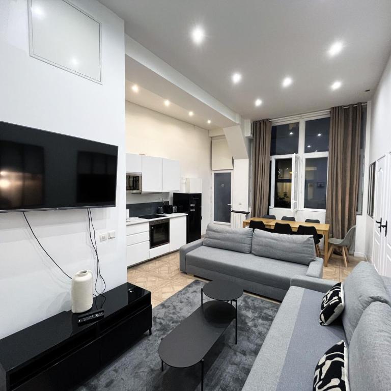 UrbanFlat 66 - Quiet & cosy Apartment in center of Paris - Appartamento - 1