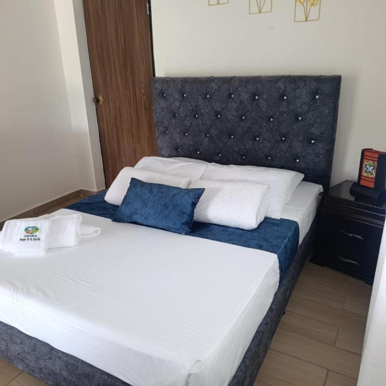 Parque de la Familia - Habitación Doble con baño privado - 3