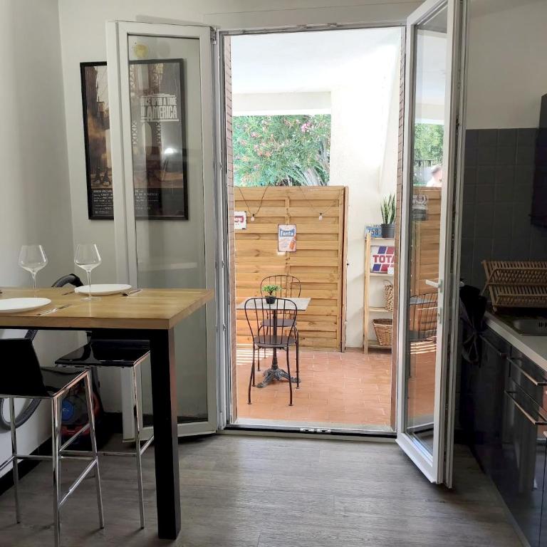 Le laurier rose, Clim, Terrasse, Tram à 1 min, Centre à pied - Apartment mit 1 Schlafzimmer - 4