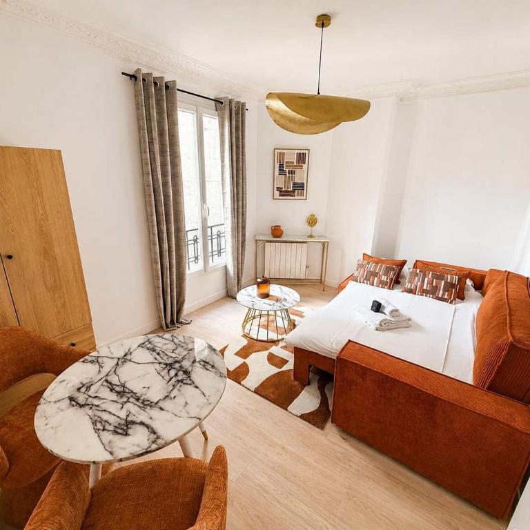 Charmant studio tout equipe proche metro - Apartment - 1
