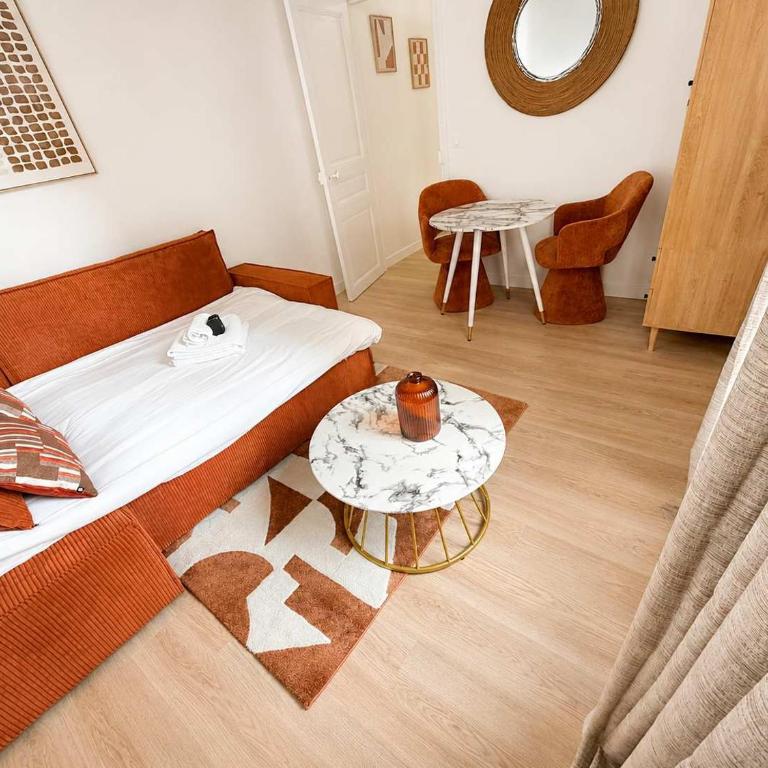 Charmant studio tout equipe proche metro - Apartment - 2