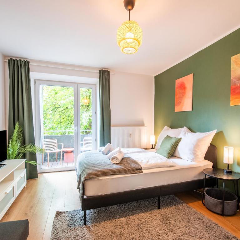 Stilvolle Wohnung mit Balkon- Wenige Gehminuten von der Altstadt - Apartment mit 2 Schlafzimmern - 1