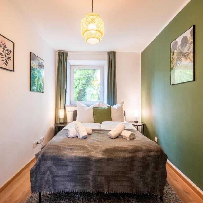 Stilvolle Wohnung mit Balkon- Wenige Gehminuten von der Altstadt - Apartment mit 2 Schlafzimmern - 3