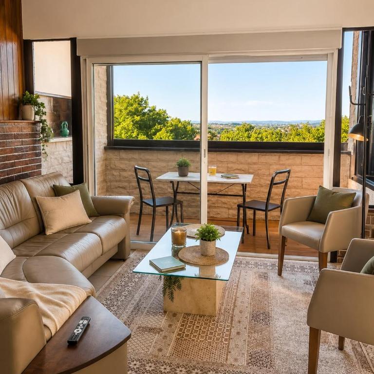 Vue Panoramique - Loft de Charme avec Terrasse - Appartement 1 Chambre - 1
