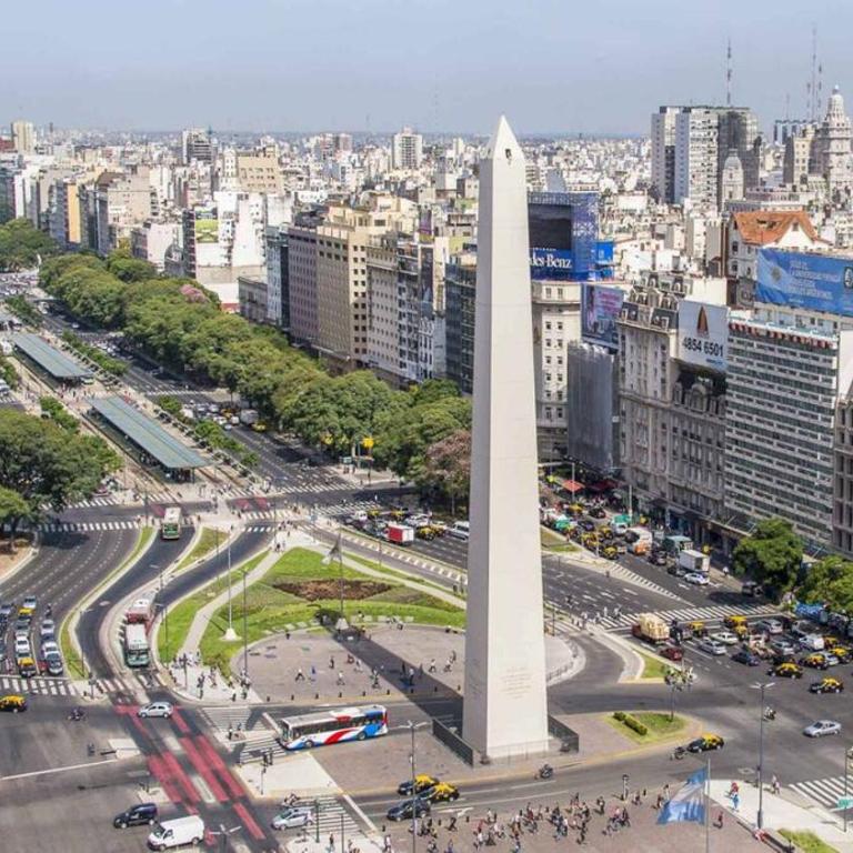 Excellent centrally located apartment close to the Teatro Colón - Apartamento de 2 dormitorios - 35