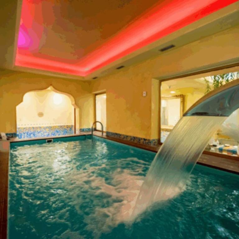 Flat with a relaxing sunny terrace - Apartment - 24