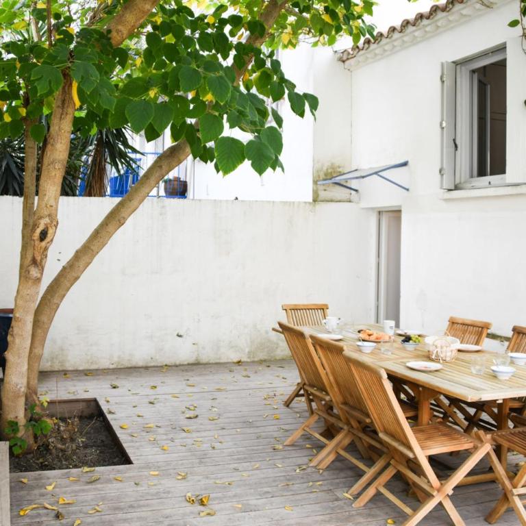 Villa Faraman au bord de l'eau - Ferienhaus - 34
