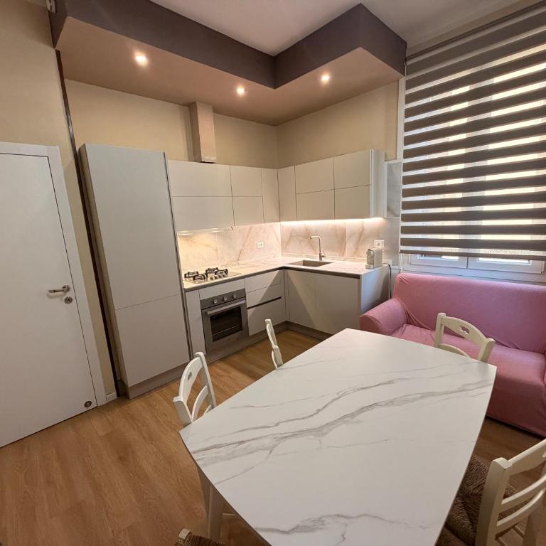 Casa Chanel Vicenza Elegante appartamento con 3 camere, 2 bagni e parcheggio gratuito - Appartamento con 3 Camere da Letto - 15