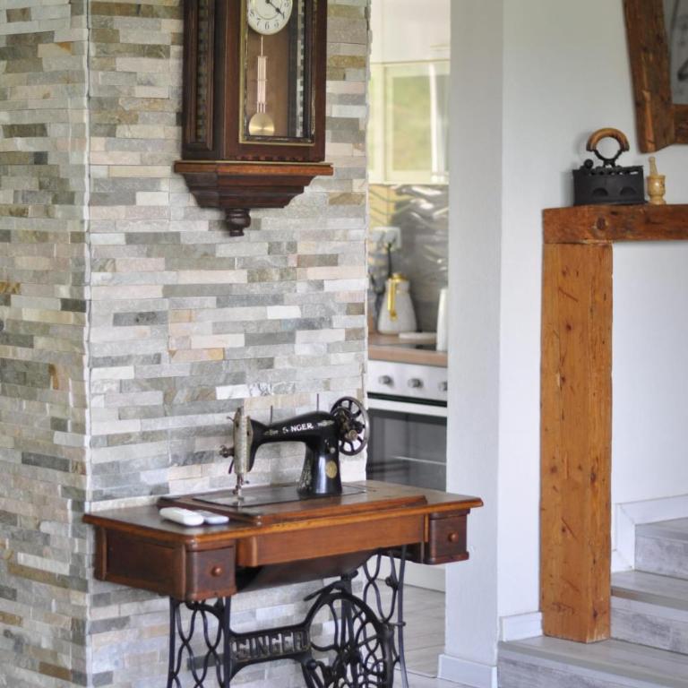 Villa Saraj with Swimming Pool & Jacuzzi near Sarajevo - Villa - 12