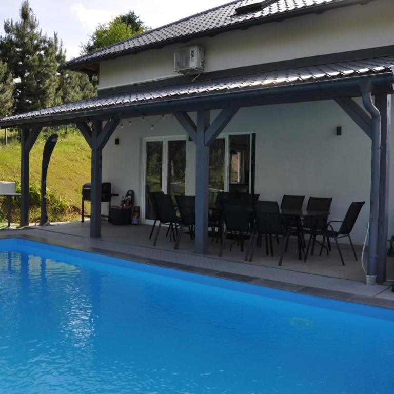 Villa Saraj with Swimming Pool & Jacuzzi near Sarajevo - Villa - 79