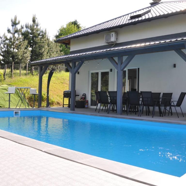 Villa Saraj with Swimming Pool & Jacuzzi near Sarajevo - Villa - 67