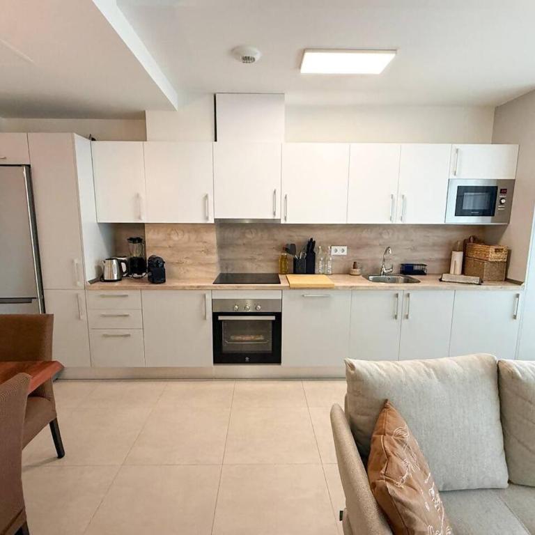 Torremar Luxe: upscale 2bed apartment by the beach - Apartamento de 2 dormitorios con balcón y vistas al mar - 22