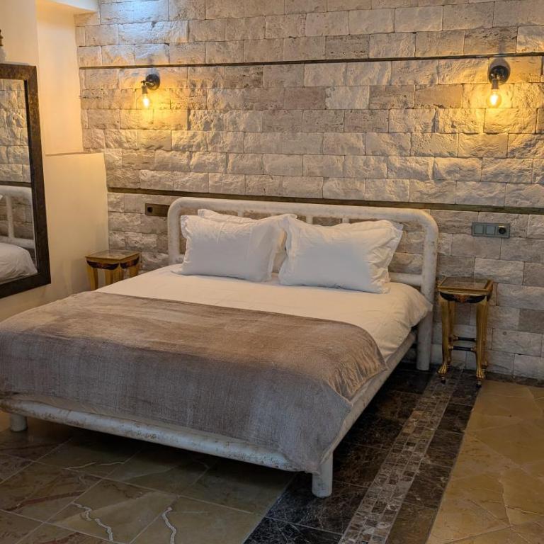 Arunda Luxury Boutique - Habitación Deluxe con cama extragrande - 13