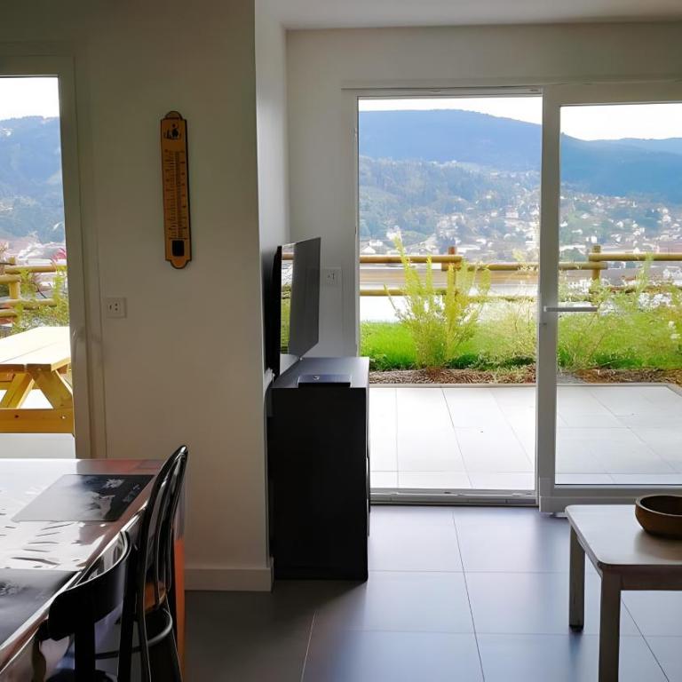 Chez Gladys et Christophe - Appartement Supérieur - Vue sur Ville - 1