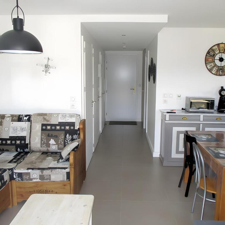 Chez Gladys et Christophe - Appartement Supérieur - Vue sur Ville - 11