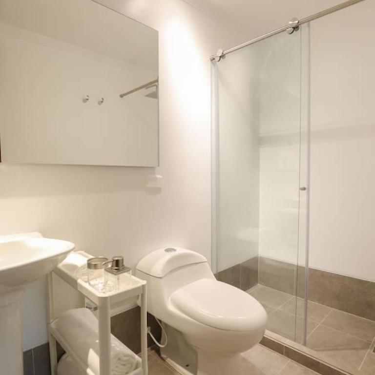 Modern Comfort in the Heart of Zona G 202 - Apartamento - 3
