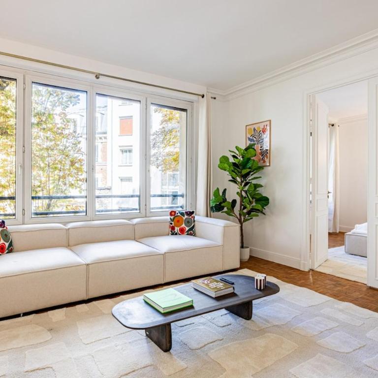 3 Bedrooms - Paris 17 - 6 people - Renovated - Apartment mit 3 Schlafzimmern - 8