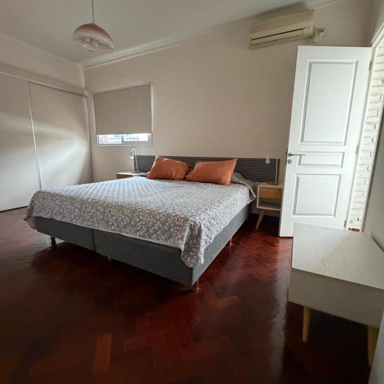 Cálido departamento centrico. - Two-Bedroom Apartment - 40