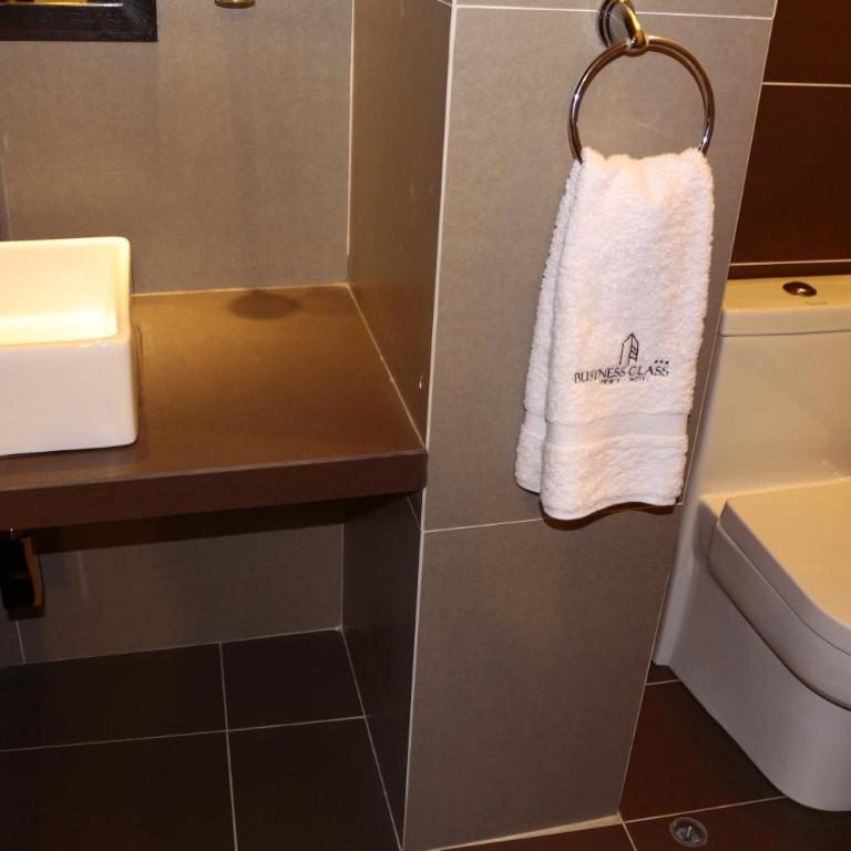 Business Class Prims Hotel - Deluxe Double or Twin Room with City View - 3