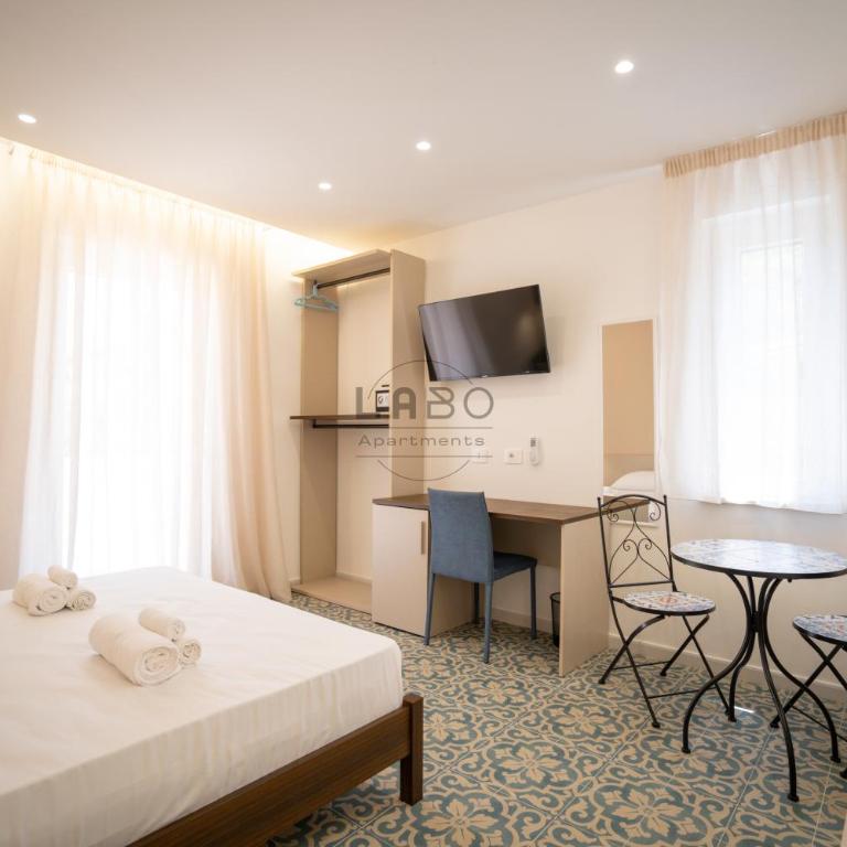 Blué Terrace Apartment&Rooms - Chambre Double avec Balcon - 8