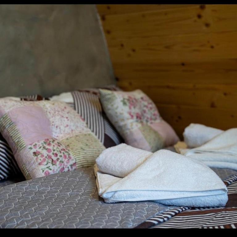 Cigota Hills Red & Black Chalets - Two-Bedroom Chalet - 6