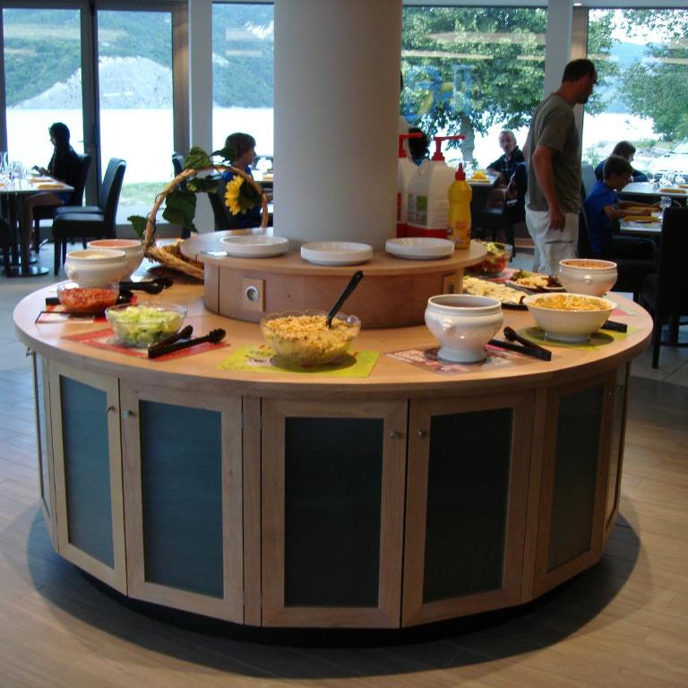 Vue imprenable sur Lac de Serre-Ponçon à Chorges : appt prestige 8 pers - Three-Bedroom Apartment - 10