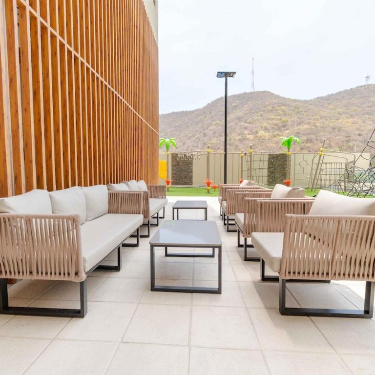 Confort y Vista Lateral al Mar - Apartamento de 2 dormitorios - 34