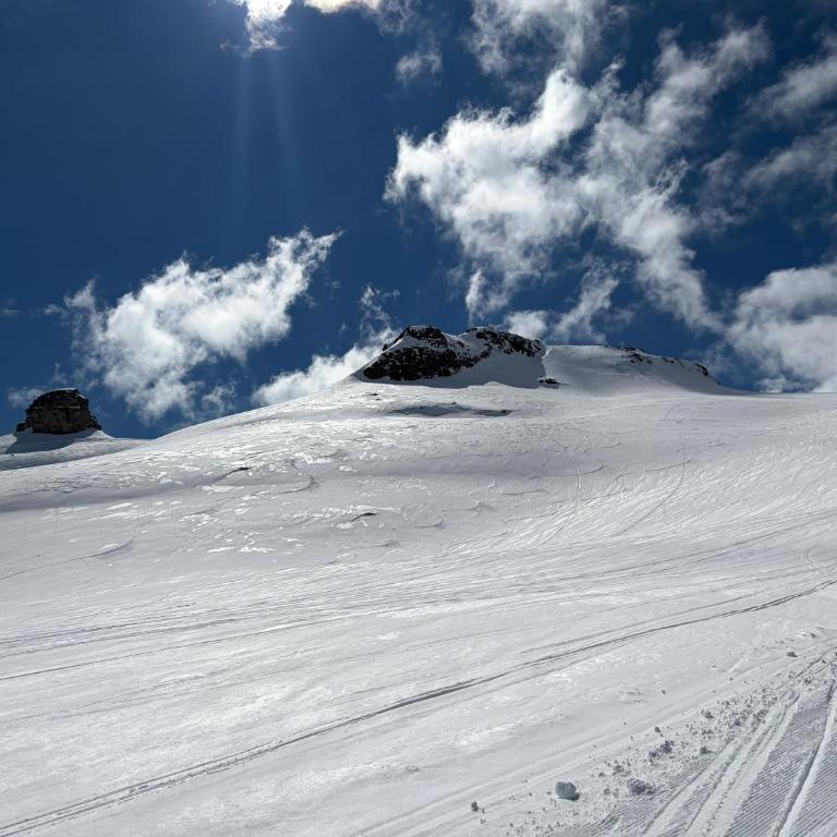 Beautiful chalet with exceptional views, ski-to-door, very quiet - Chalet - 50