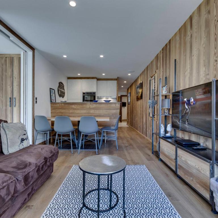 Charmant T3 rénové, ski aux pieds, Val Claret, 5-6 pers, WiFi inclus - FR-1-889-33 - Apartment - 5
