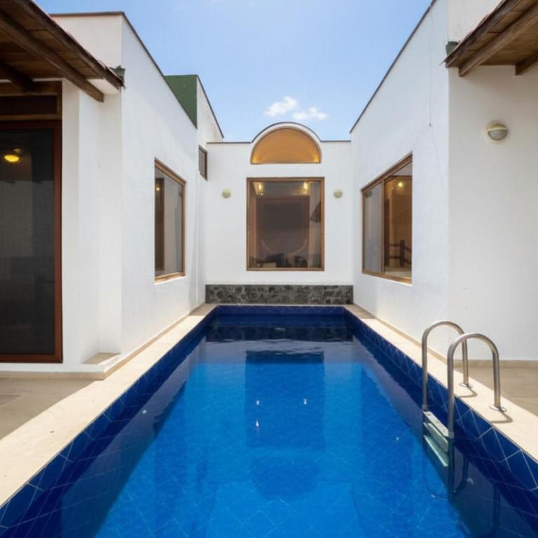 Jama Campay Villas by Otium - Villa with Sea View - 14