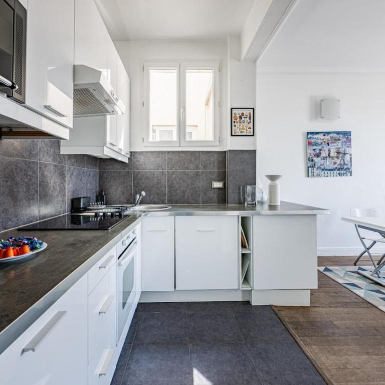 Paris 8th arrondissement - Champs Elysées - Balcony - 1 bedroom - Appartamento con 1 Camera da Letto - 10