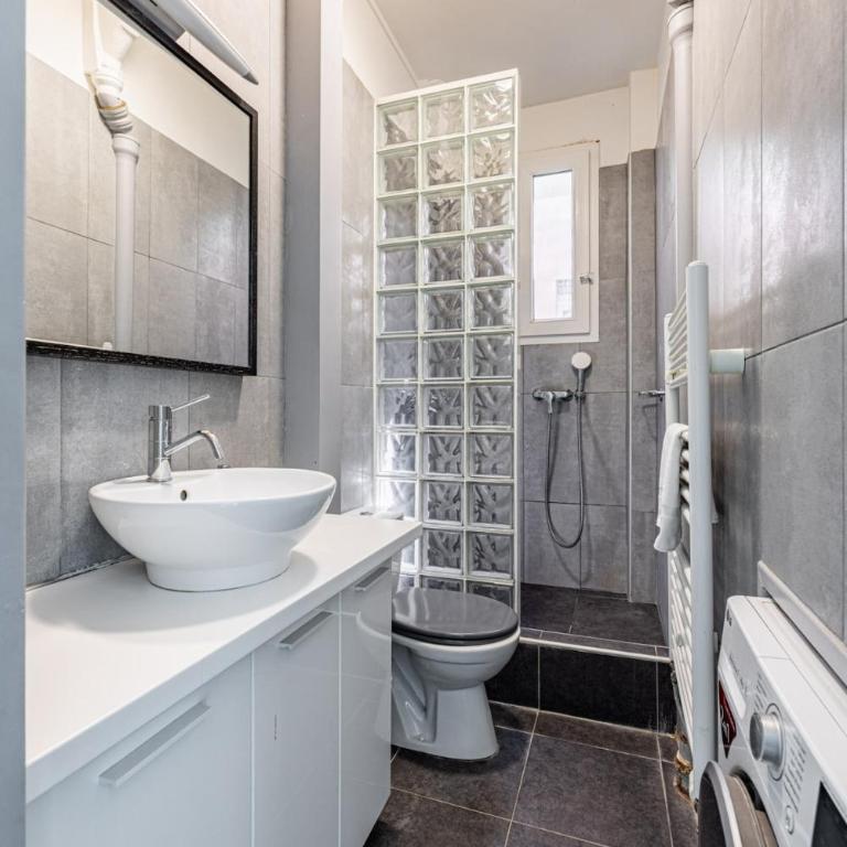 Paris 8th arrondissement - Champs Elysées - Balcony - 1 bedroom - Appartamento con 1 Camera da Letto - 15